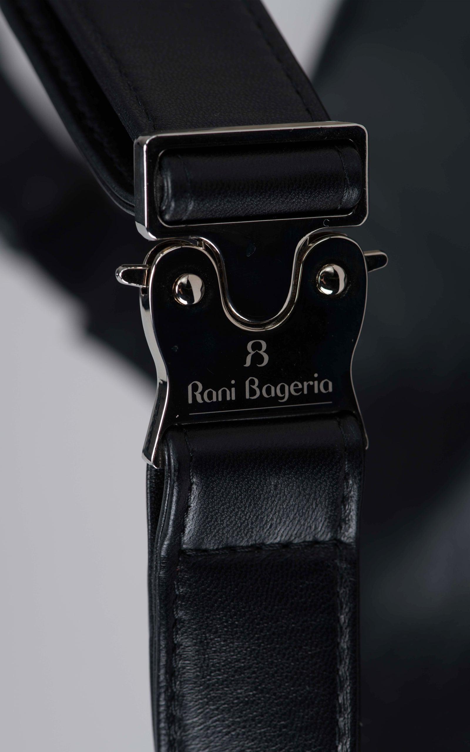Logo Belt Bag -Black