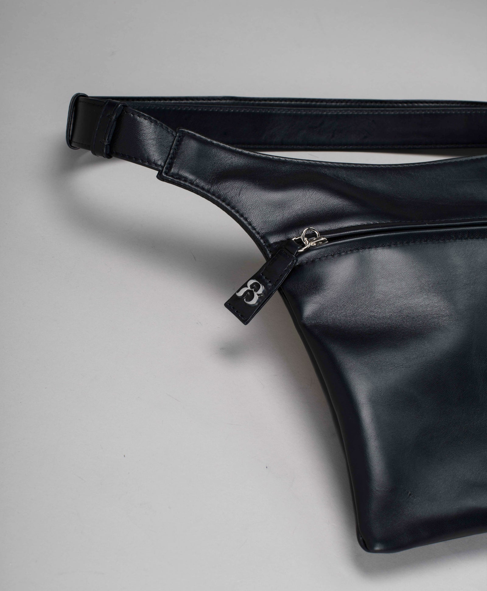 Logo Belt Bag -Black